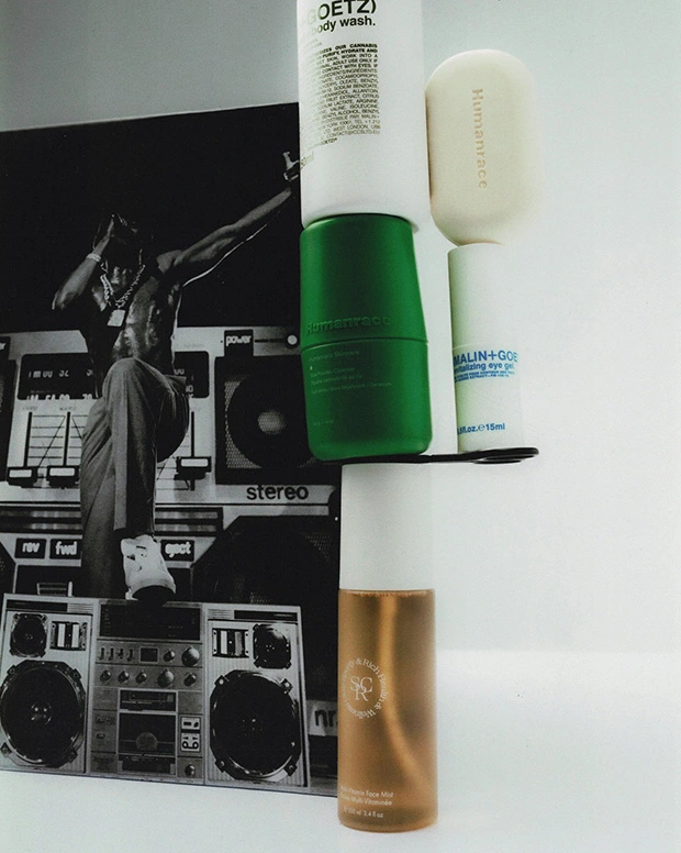 BEAUTY ESSENTIALS FOR EVERY DAY