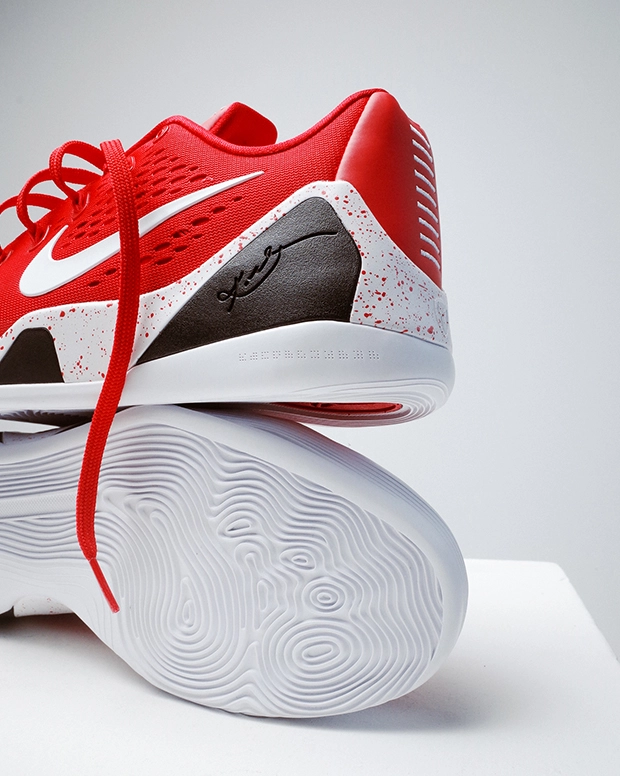 NIKE KOBE IX PROTRO UNIVERSITY RED